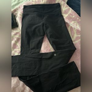 Black lululemon leggings reversible